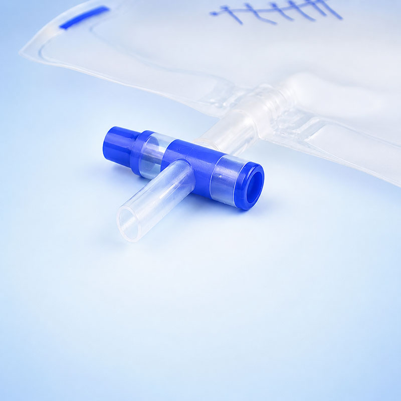 Anti-reflux valve detail for urine bag